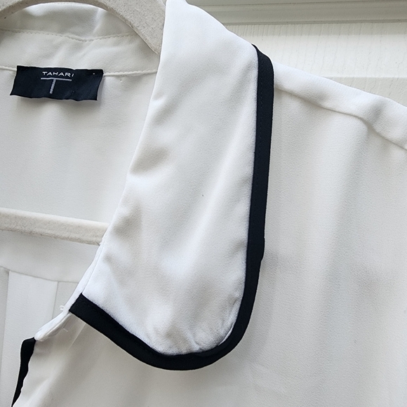 T Tahari White Button Down Blouse Size XL with Black Trim - Picture 6 of 12